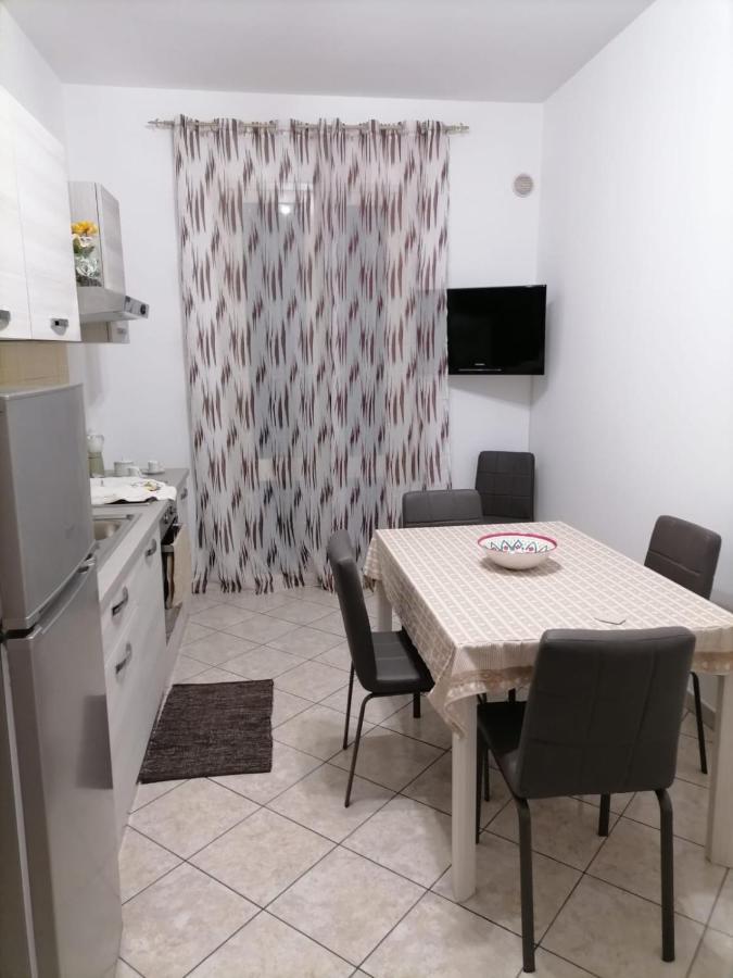 アヴォラCristina Houseアパートメント エクステリア 写真